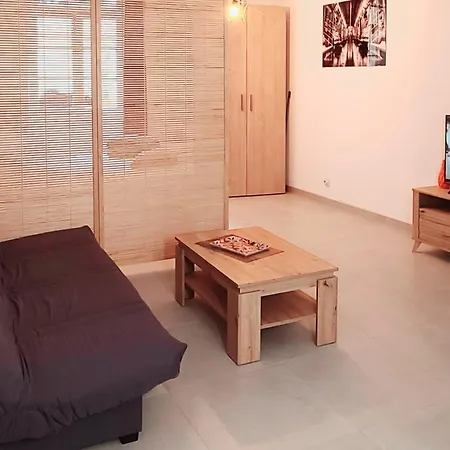 Le Marceau Cour Exterieure